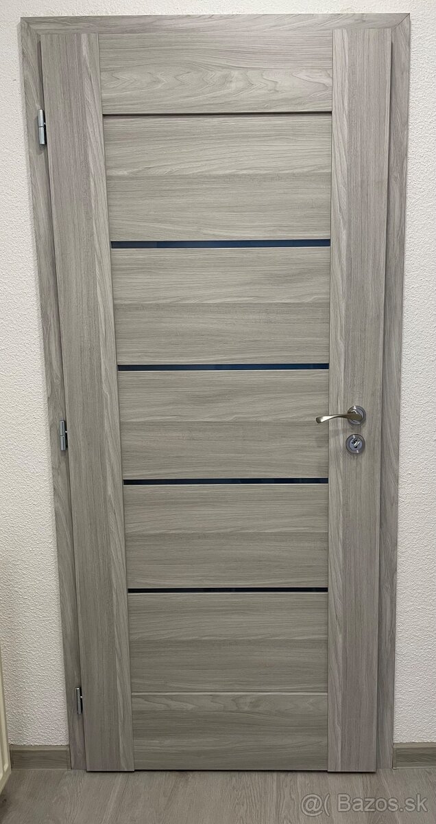 Vnútorne dvere 90L sivé