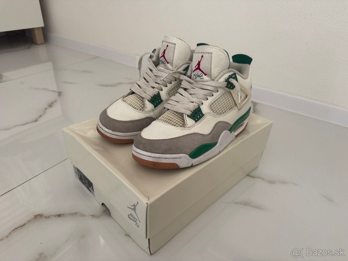 Jordan 4 SB “Pine Green”