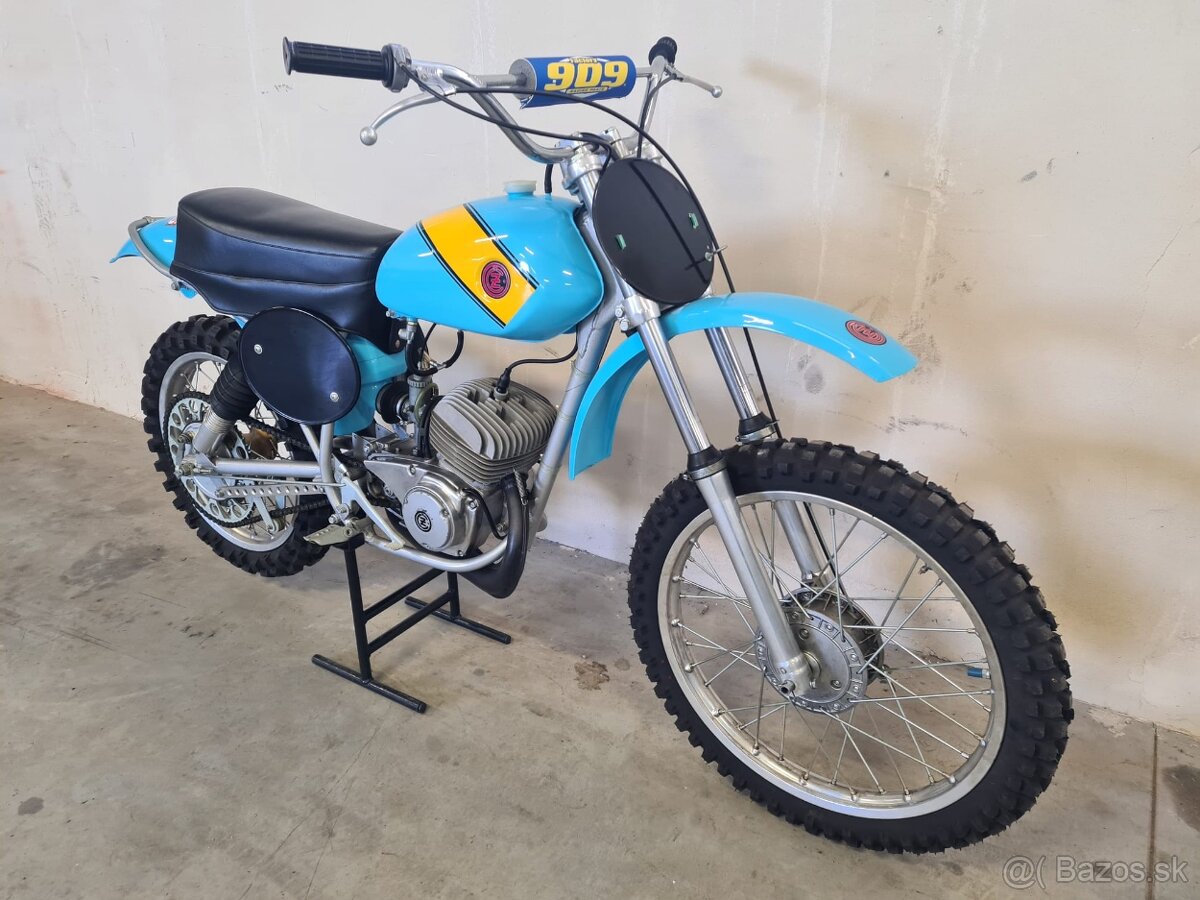 ČZ 125 typ 996.0