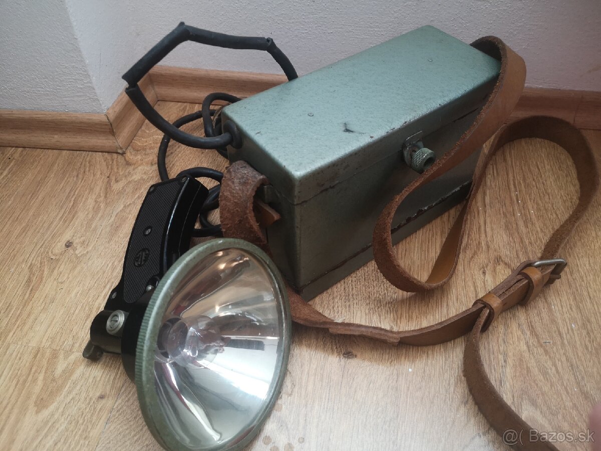 Predám originálny vojenský reflektor z obdobia 2. svetovej