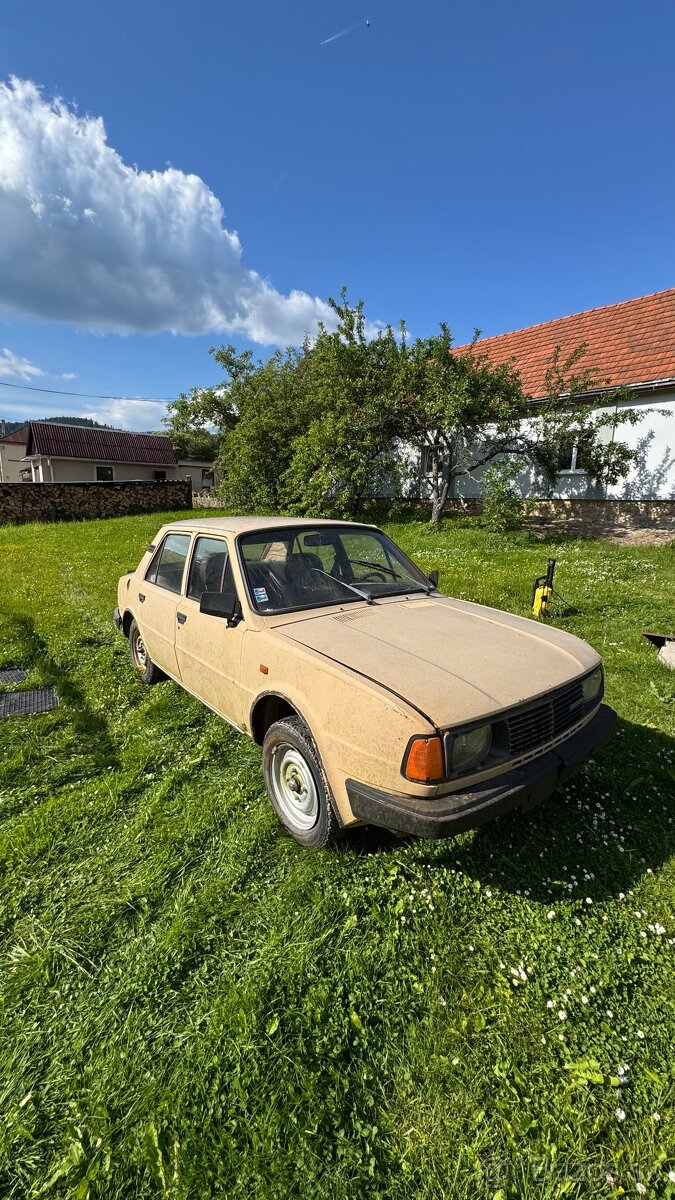 Škoda 105L
