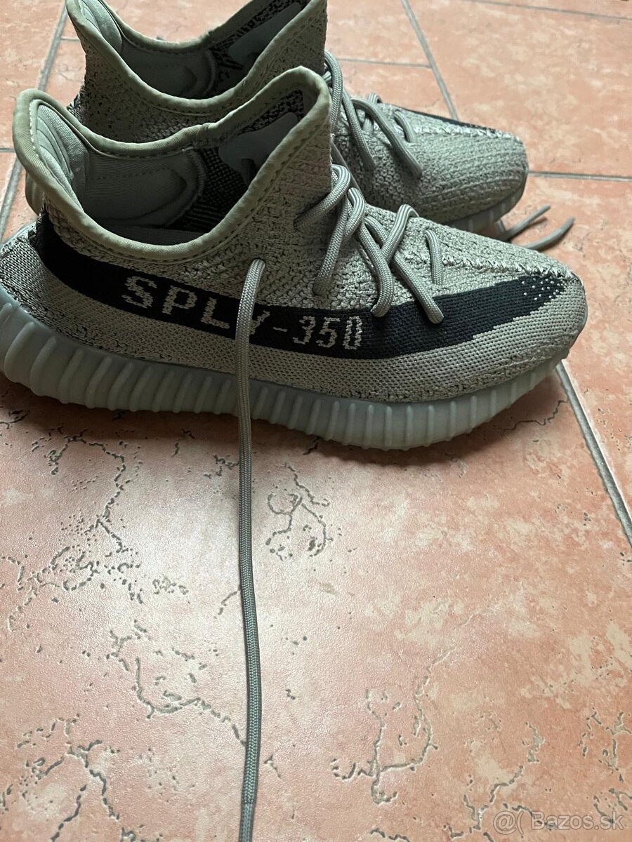 YEEZY