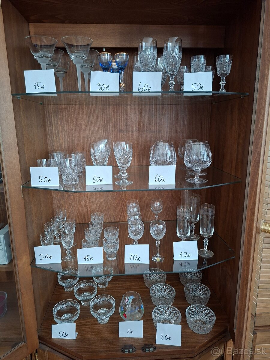 Krištálové a sklenené poháre, misy a misky