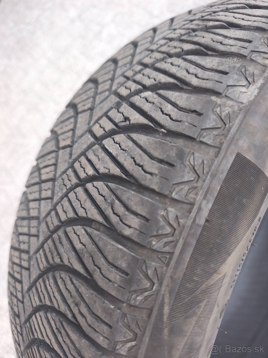 205/55R17 M+S All season