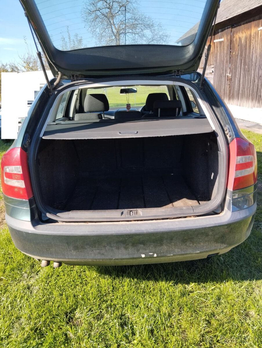 dvere, zadny naraznik, okno, sahara, octavia II škoda