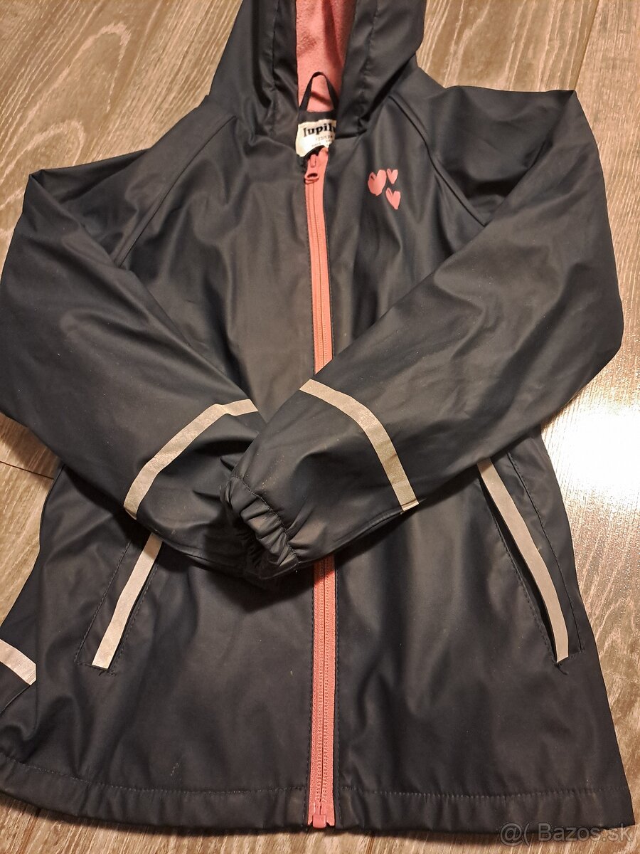 Prechodna nepremokava bunda