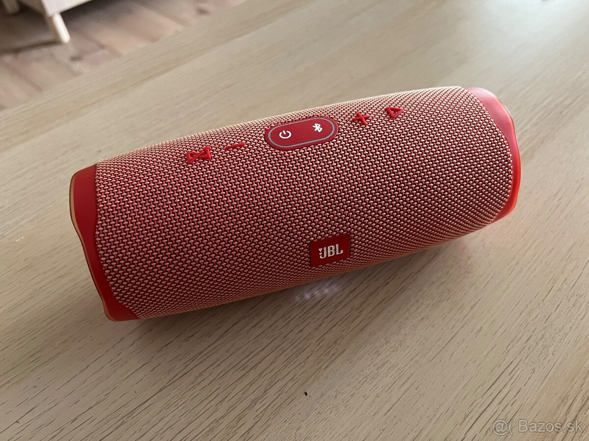JBL charge 4 červený original