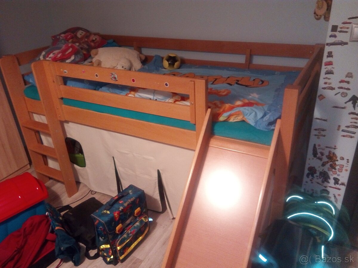 Detská posteľ