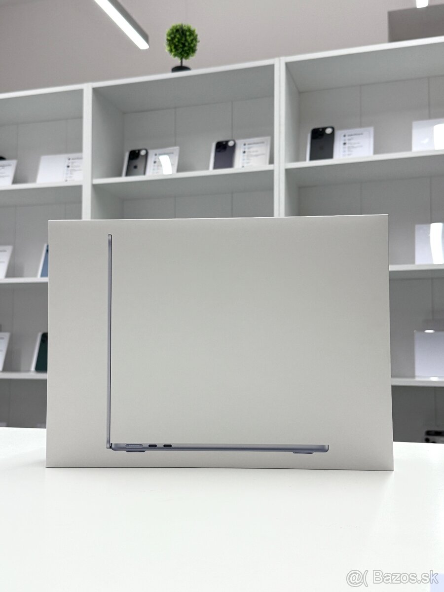 ZÁRUKA 2 ROKY / NOVÝ Apple MacBook Air 13.6” M4 256GB Sky