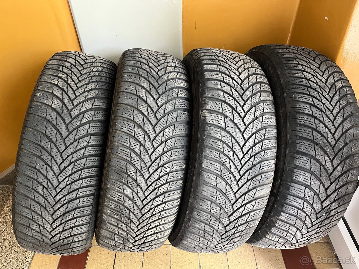 Zimne pneumatiky Firestone Winterhawk 4 215/60 R17