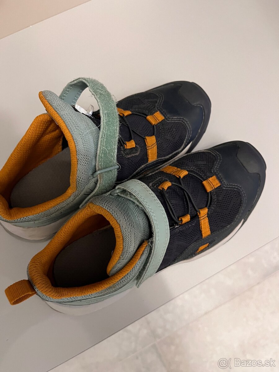 Turistické topánky chlapcenske č. 34