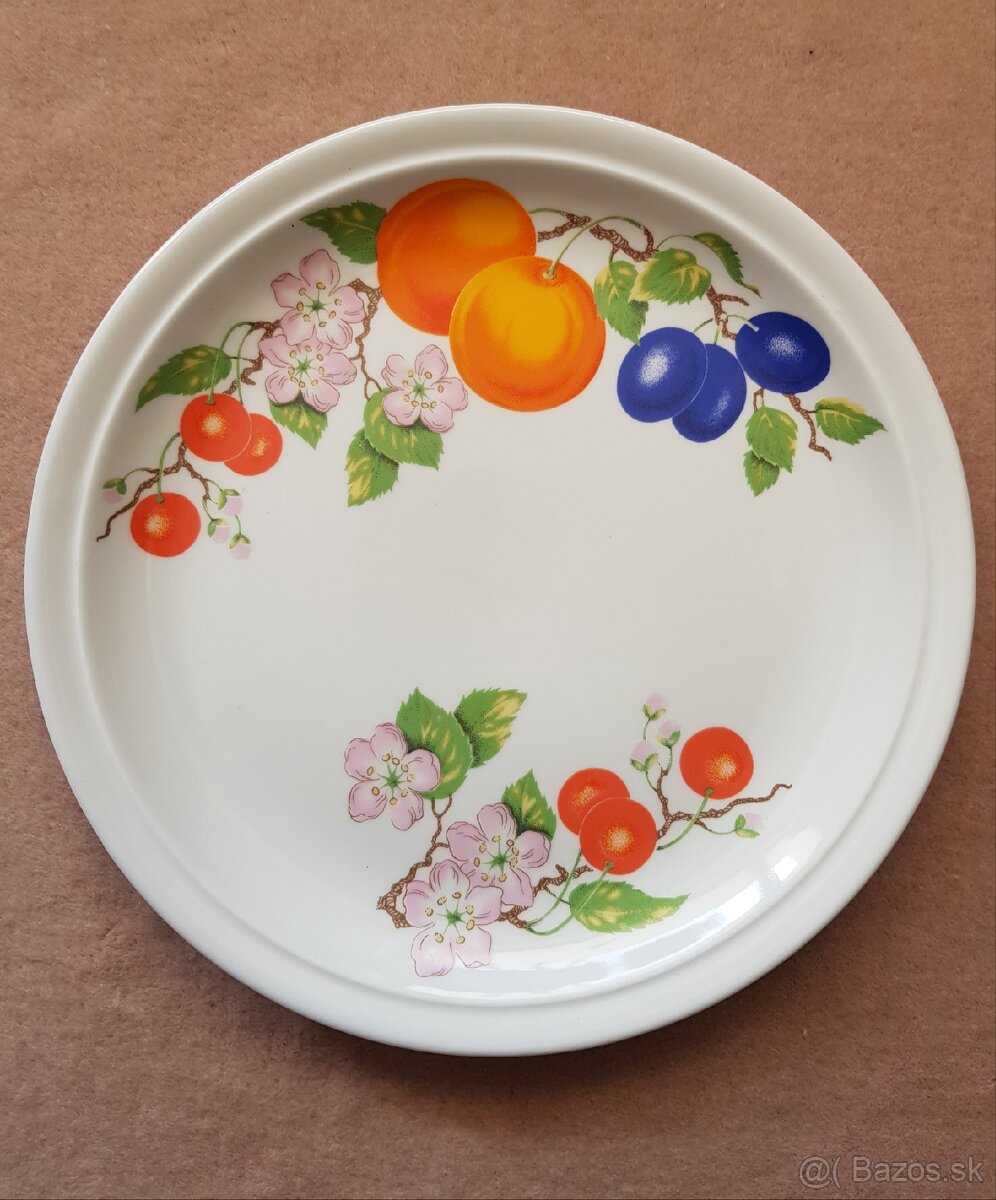 Porcelánový retro tanier.