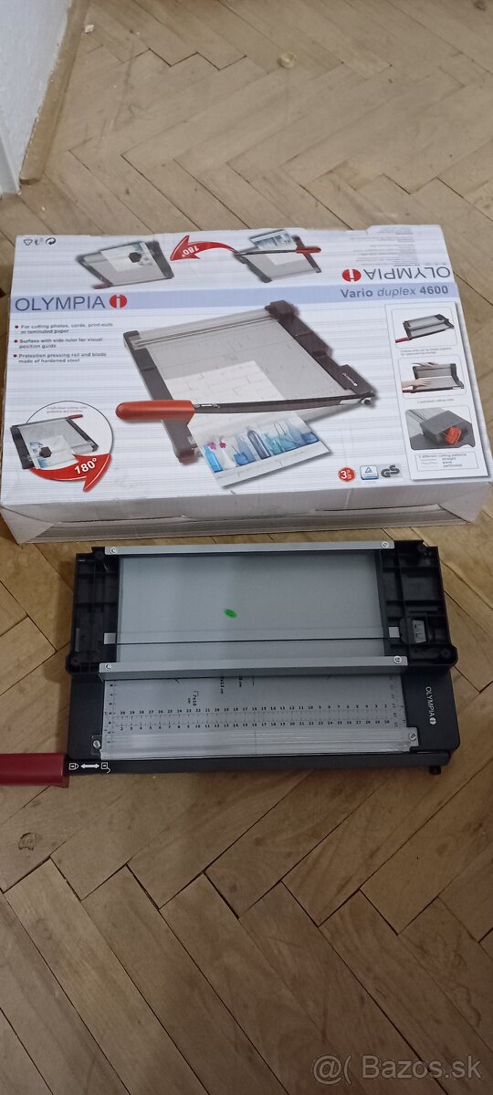 Rezačka na papier