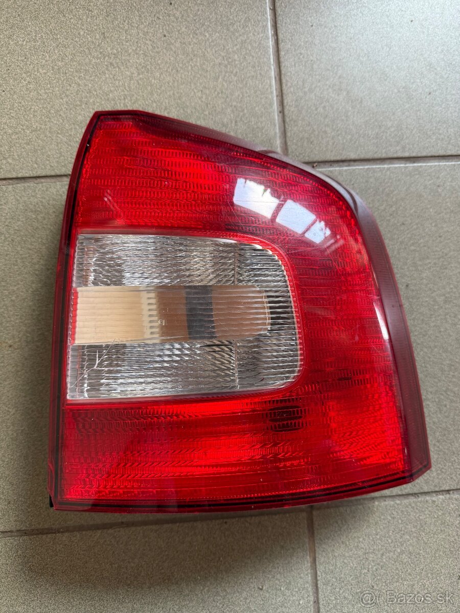 Octavia 2 Facelift Combi zadne svetlo pravé
