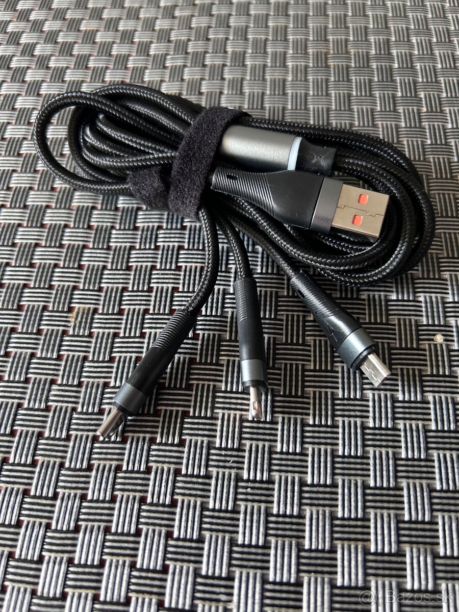 Nove zabalene 3v 1 usb c iphone a usb