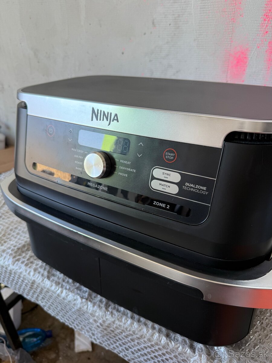 Teplovzdušná fritéza NINJA AF500 EU