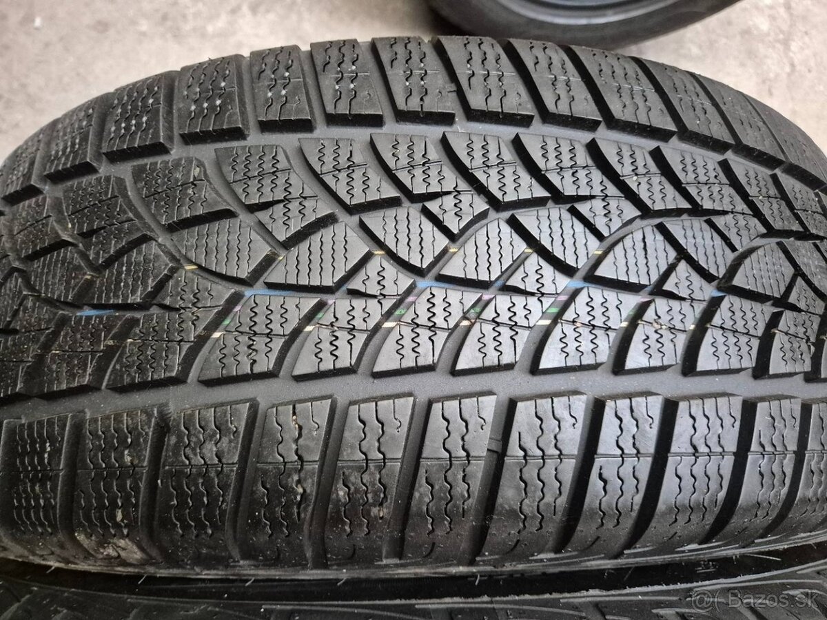 235/55 r18 zimné 4 ks GOODYEAR dezén 8,2 - 6,4 mm DOT2020