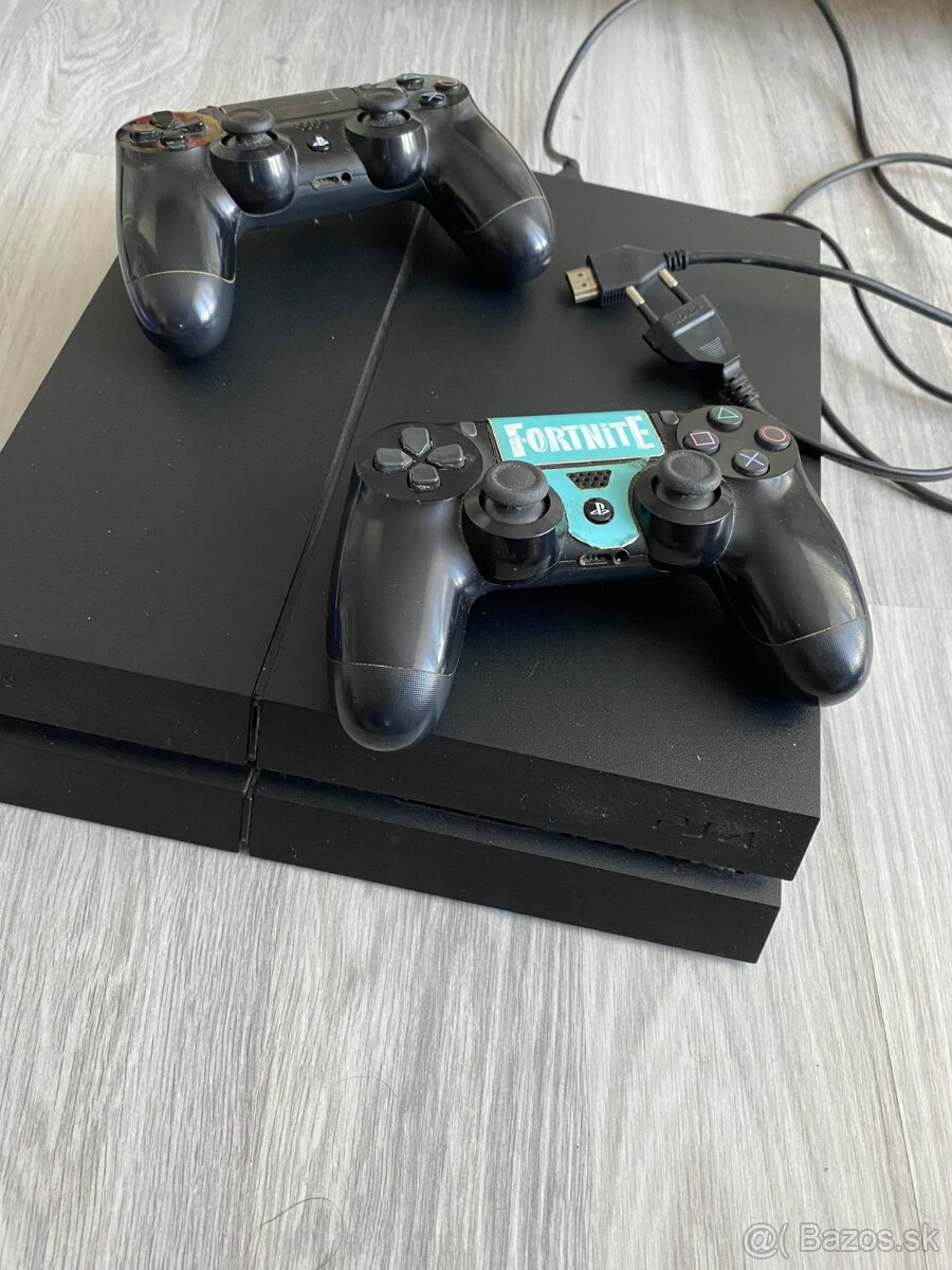 PS4+2xovladač+hry