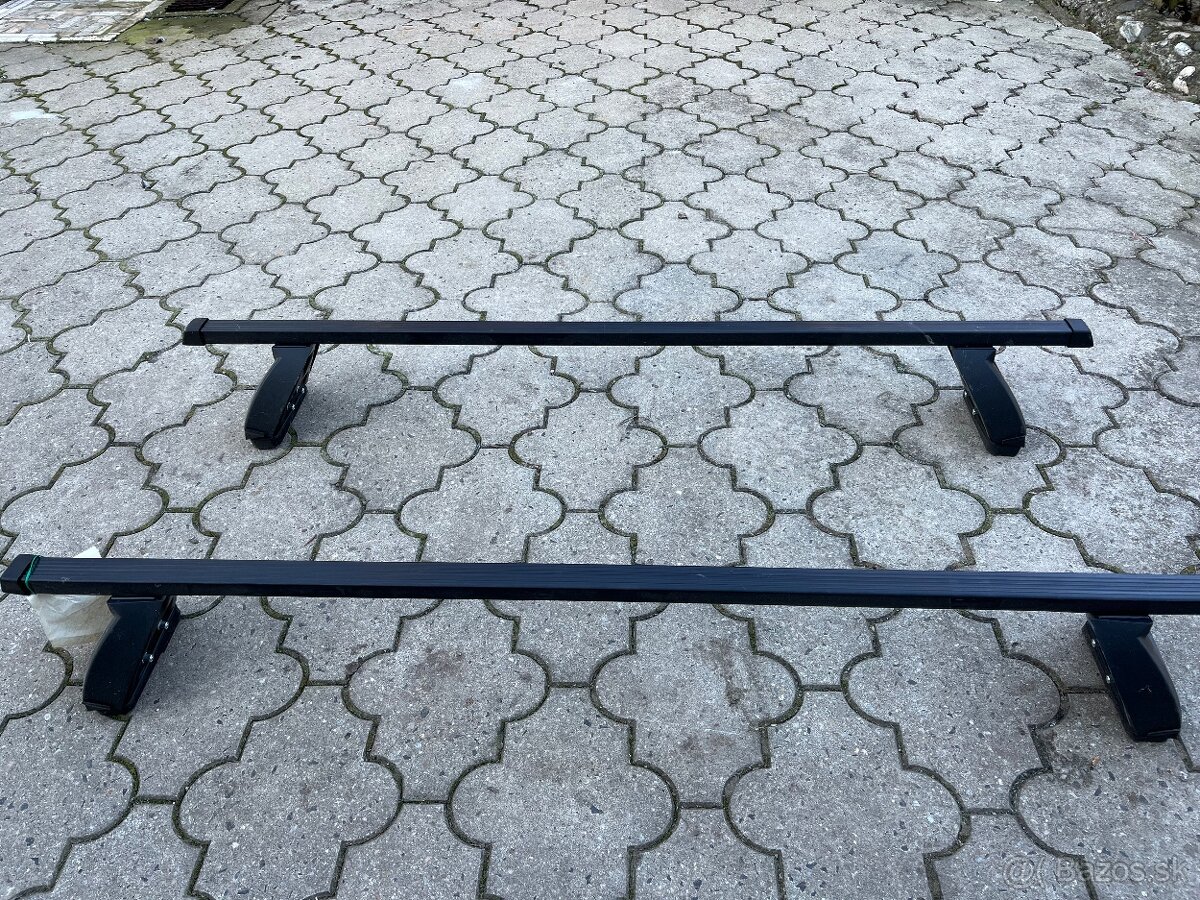 Strešné nosiče/priečniky HAKR KIT - Hyundai I30 hatchback