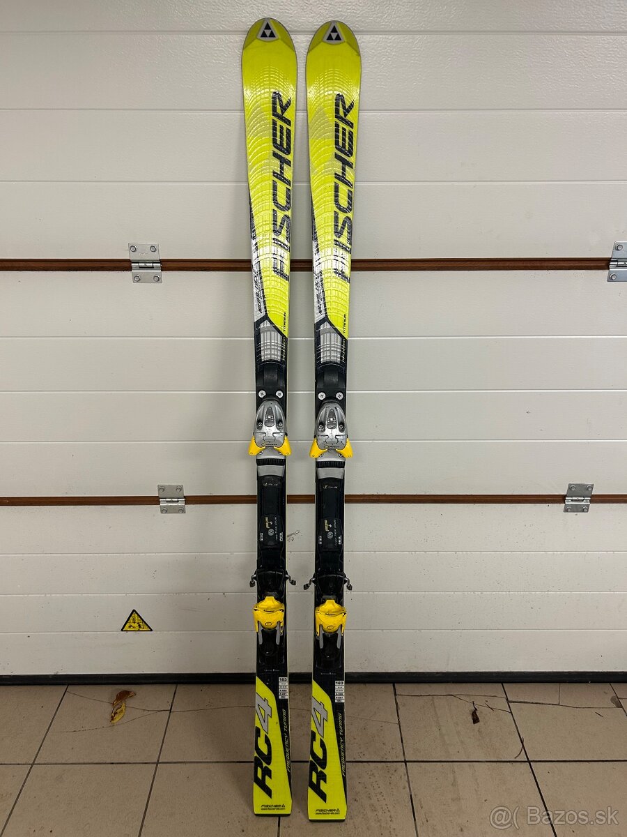 Staršie lyže Fischer RC4 - dĺžka 163 cm
