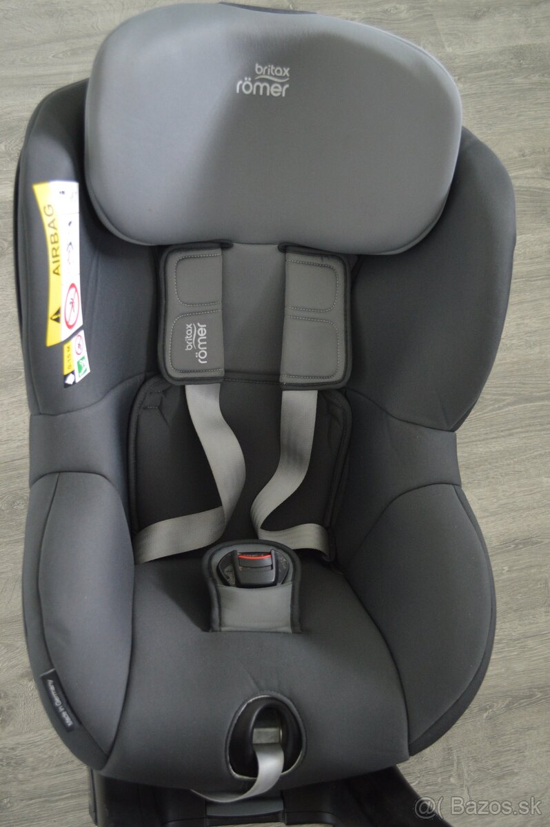 Britax Romer Swingfix M i-Size