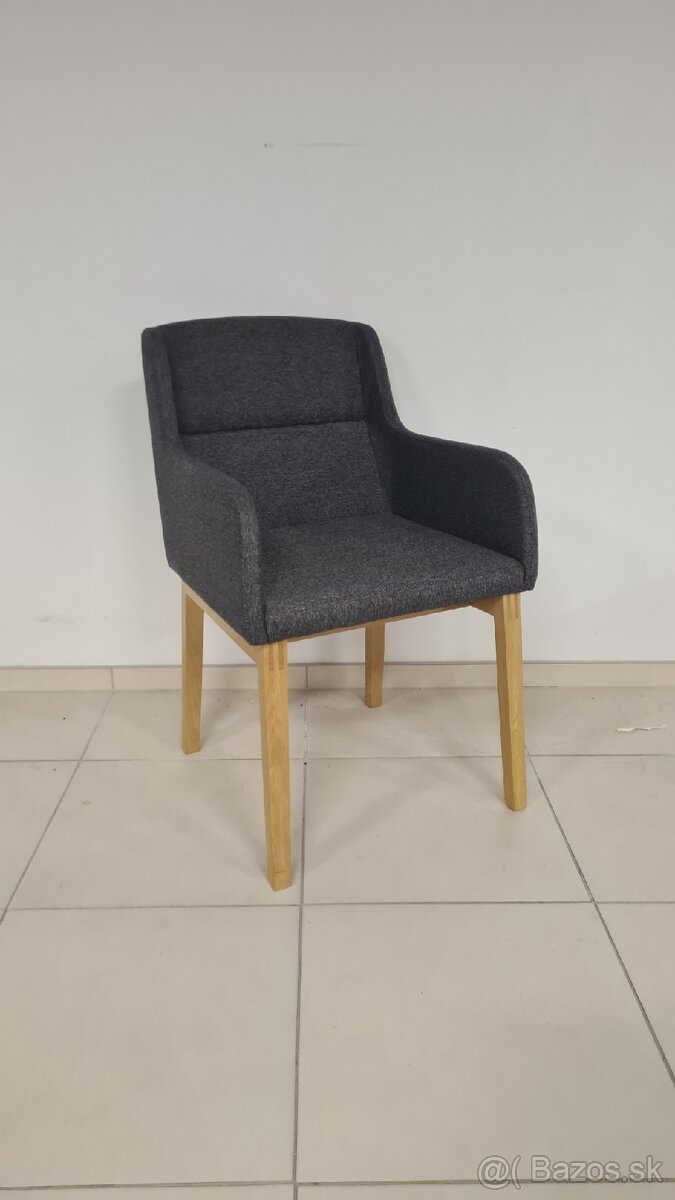 Dubové kreslo , šedá stolicka