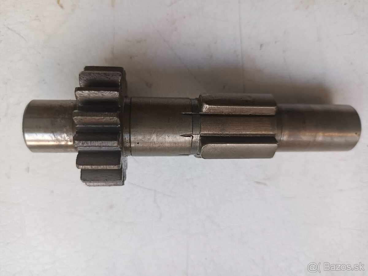 MANET 90 HŘÍDEL PŘEVODOVKY ORIGINÁL PERFEKTNÍ STAV