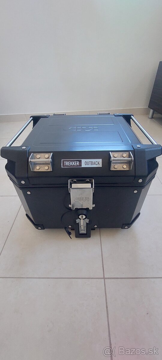Horný, hliníkový kufor GIVI TREKKER OUTBACK 42 L