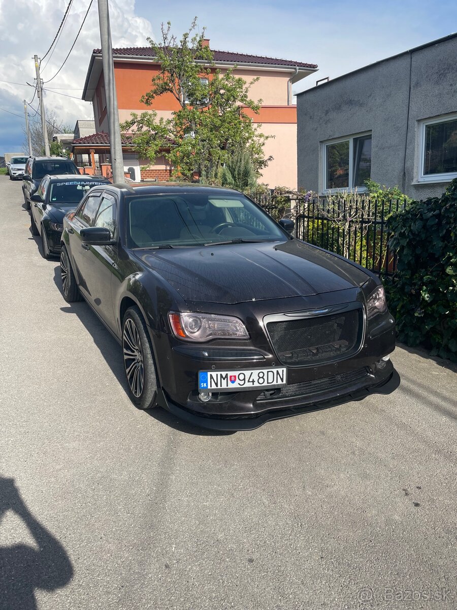 Lancia thema (chrysler 300)