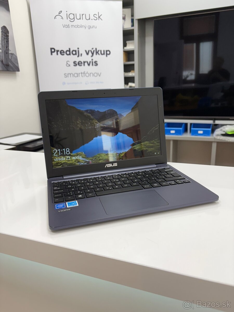 Asus E203M