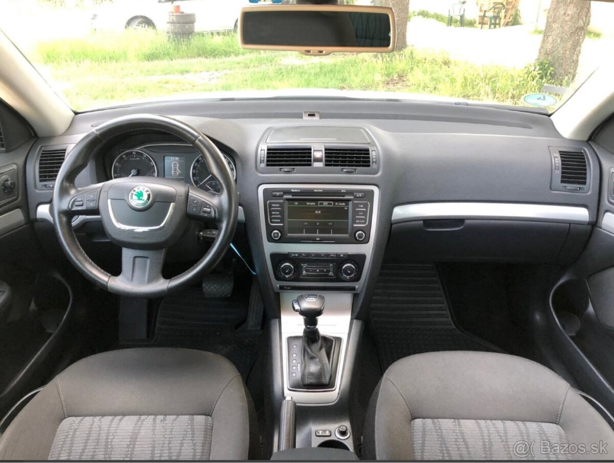 Interiér Octavia 2 Palubovka Octavia 2