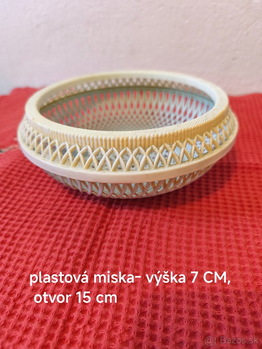 Plastová miska