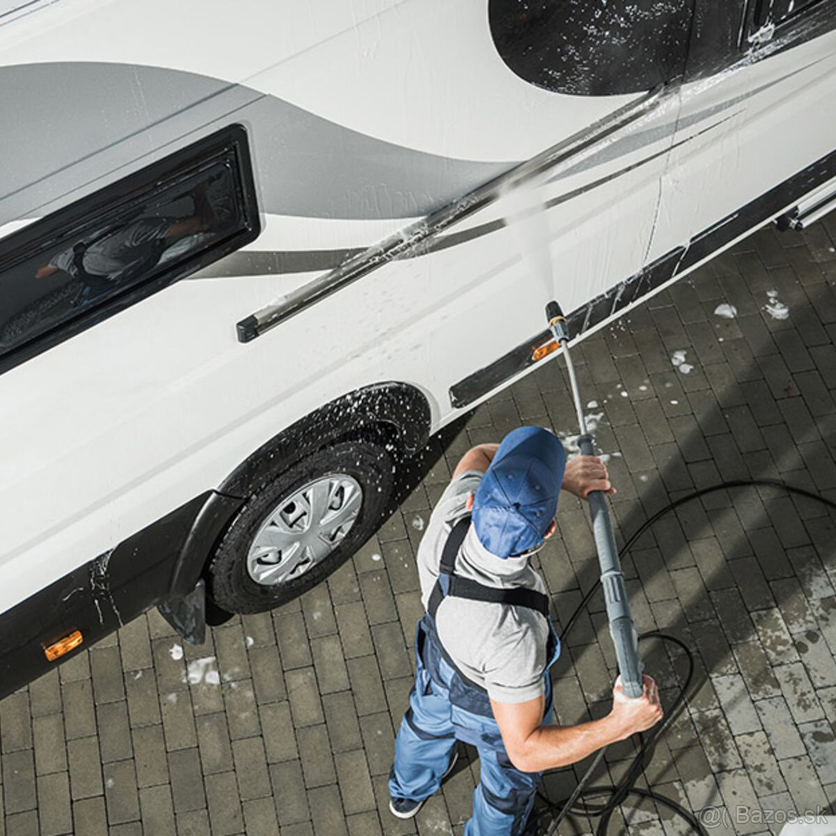 Servis karavanov
