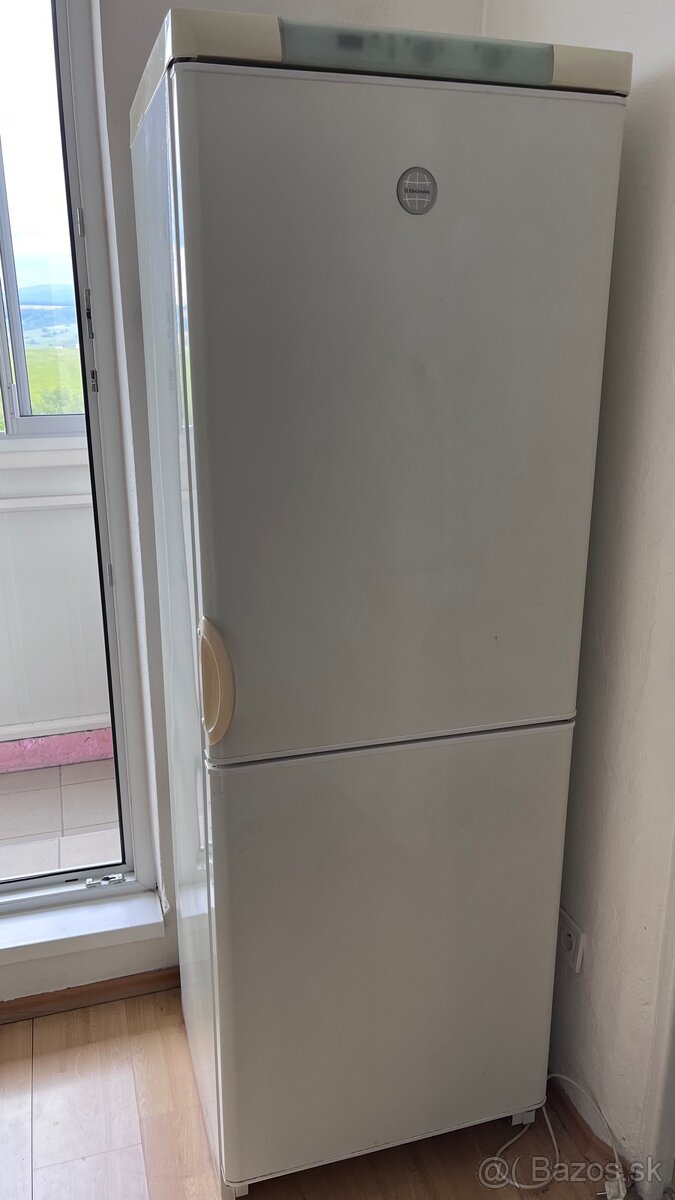 REZERVOVANE - Chladnicka Electrolux - Darujem za odvoz