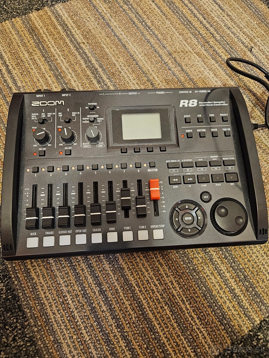 Sampler R8