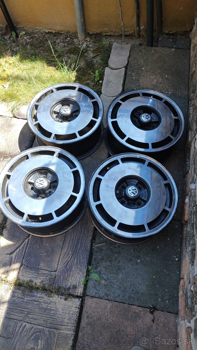 Intra 4x100 R14