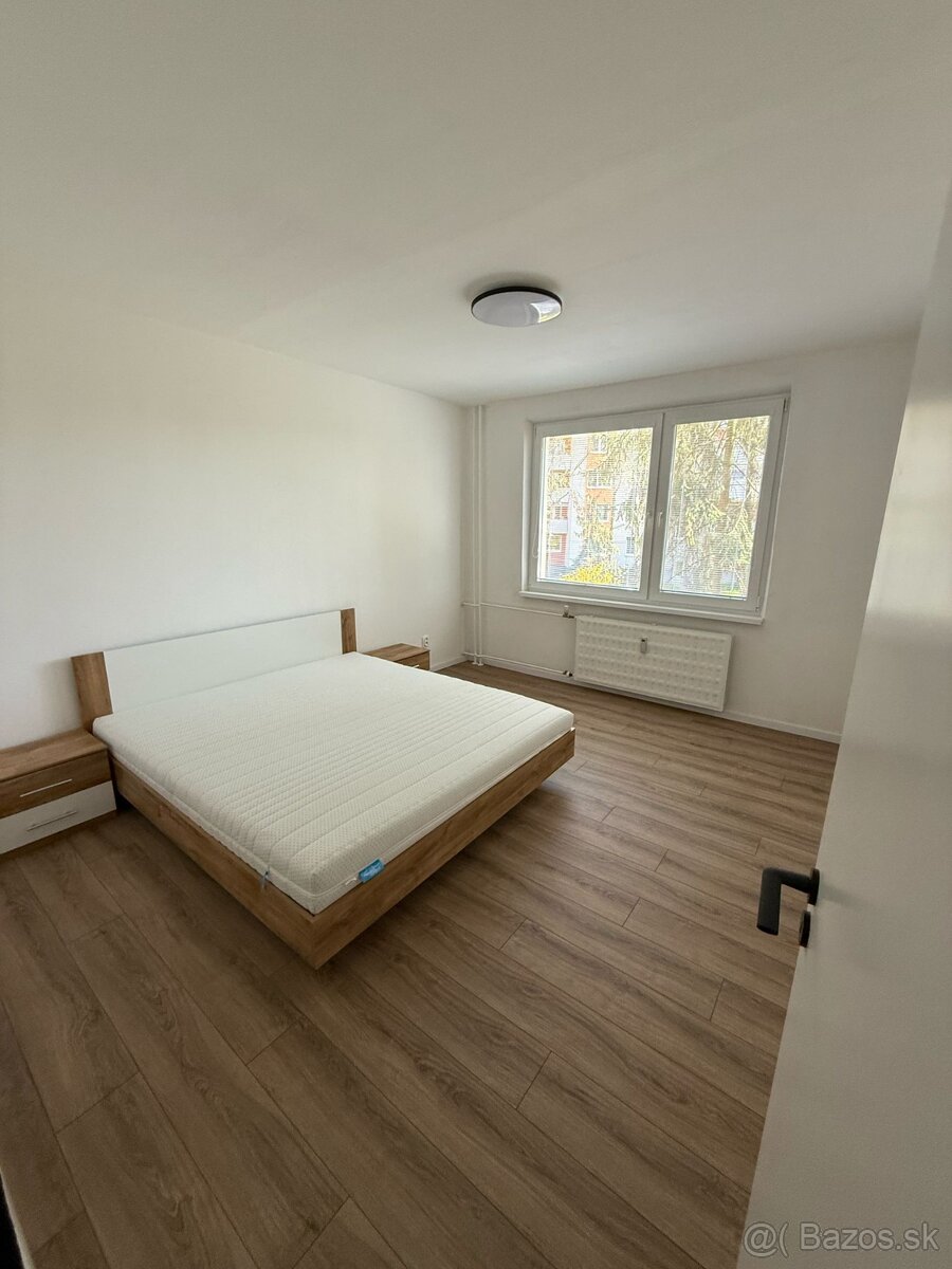 Prenájom zariadený 2 izbový byt, ul. Tekovská, Levice