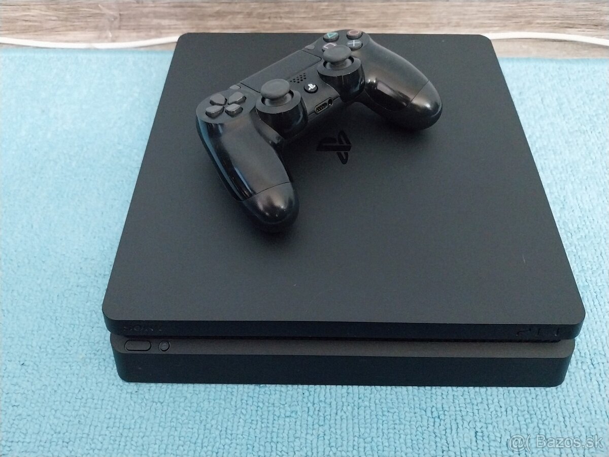 Ps4 slim v top stave