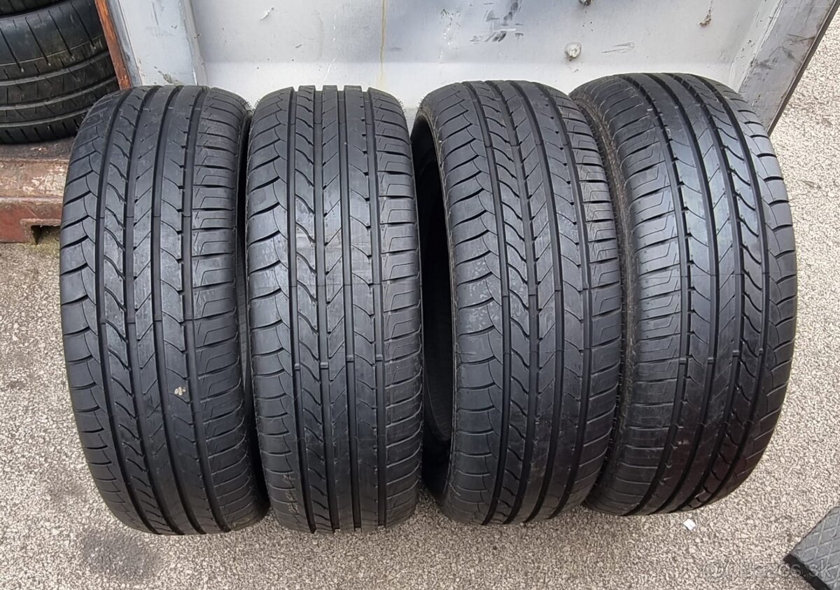 Letne pneumatiky Goodyear 235/60R17