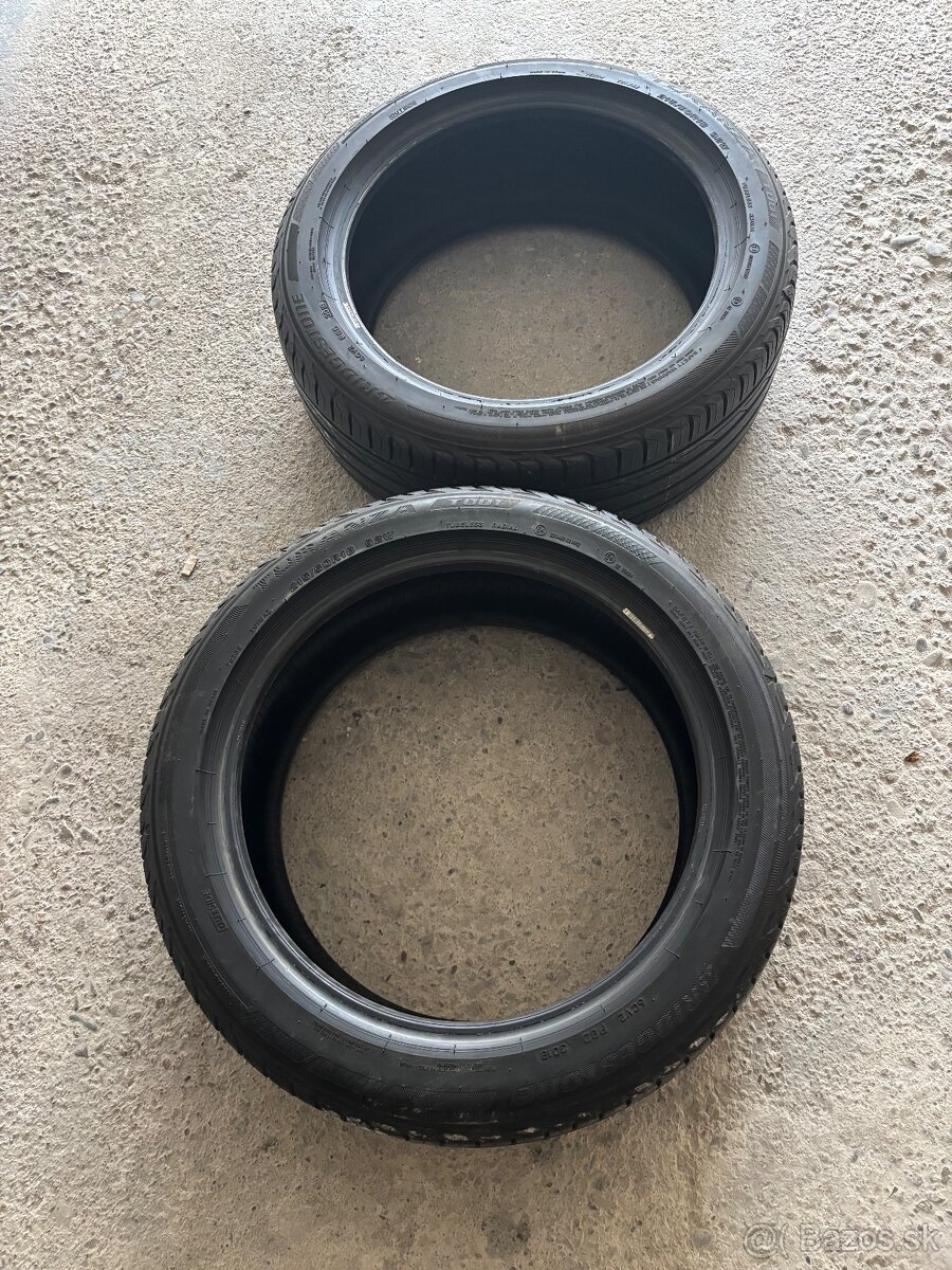 Predám 2ks letné pneu Bridgestone 215/50 R18