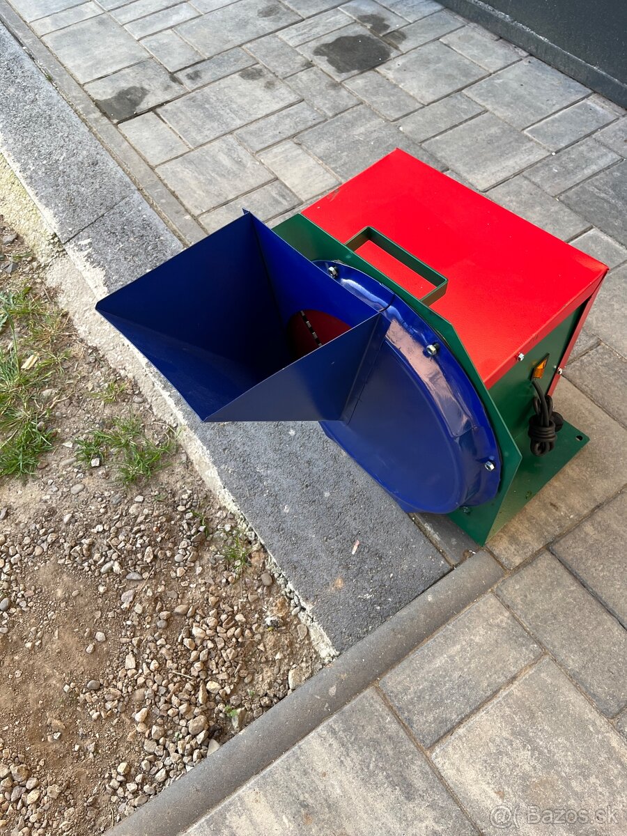 Mlynček/ elektrický Drvič na ovocie a zeleninu, jablká, hruš