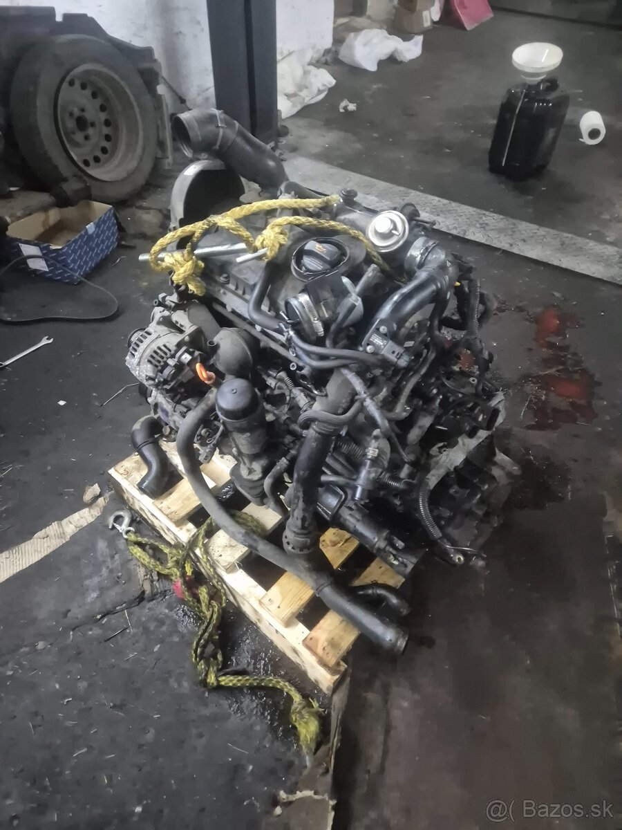 Predam nahradne dieli sharan