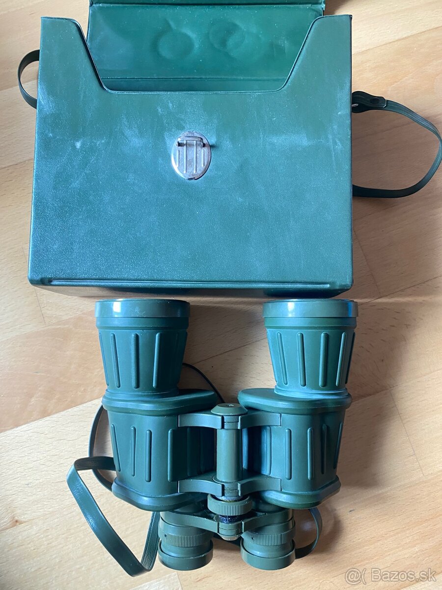 Vojenský ďalekohľad v zelenom prevedení + pevné puzdro