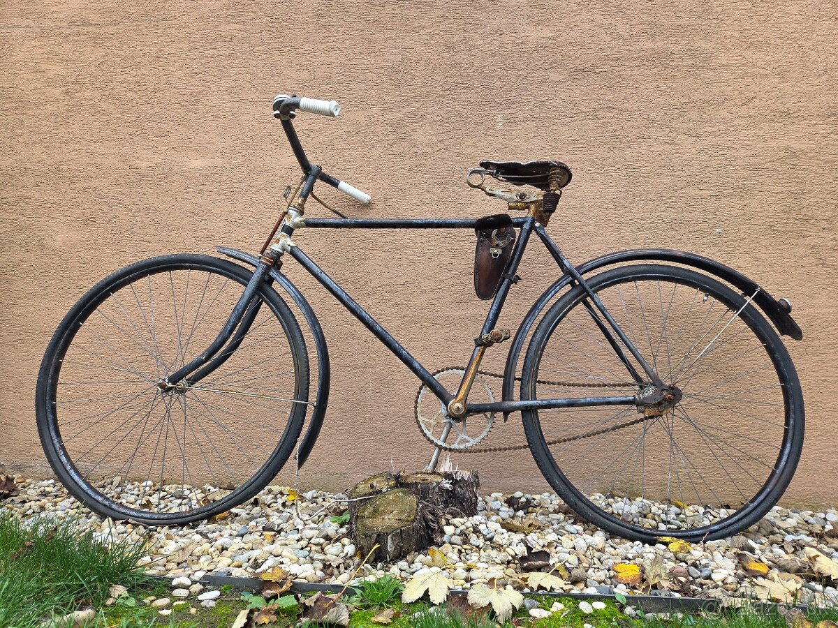 historický bicykel ČEJKA....................................