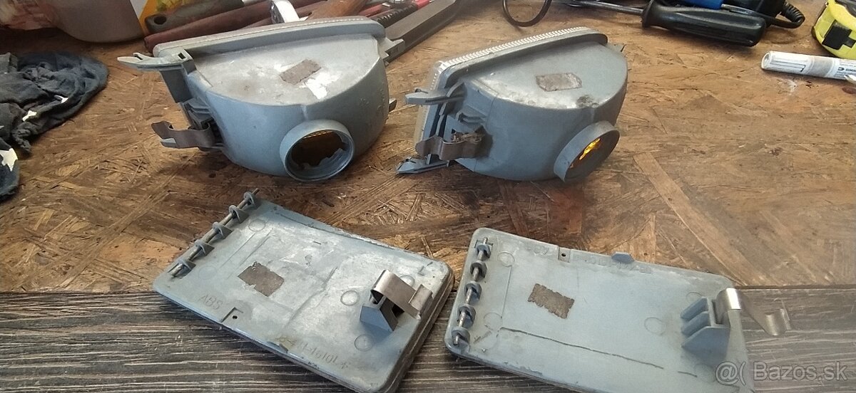 predne číre smerovky aj s odrazkami golf mk3