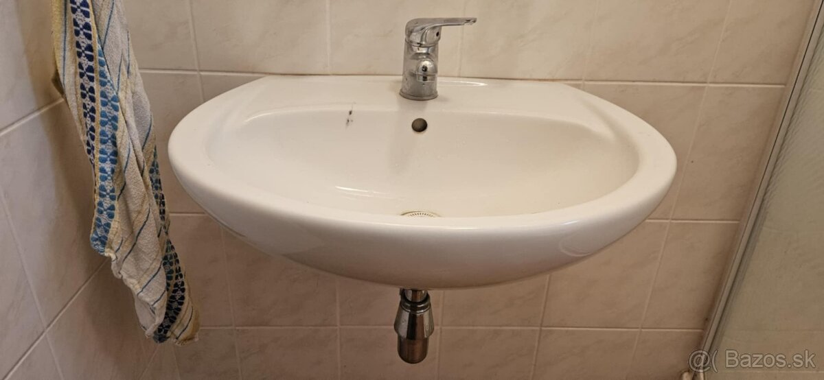 umyvadlo 60 cm