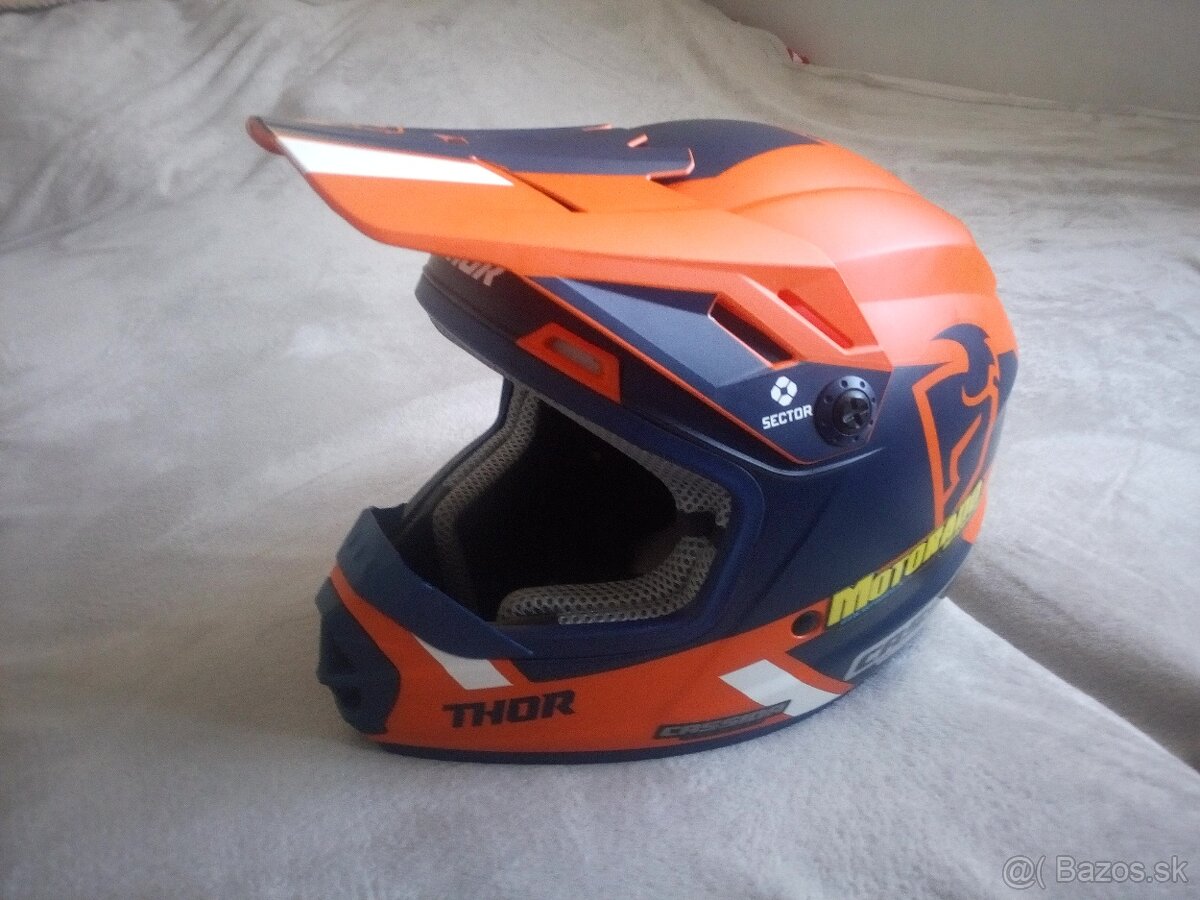 Prilba Thor Sector