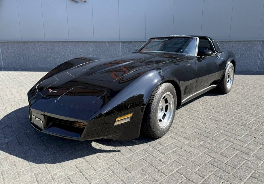 Chevrolet Corvette C3 z roku 1981 Stingray