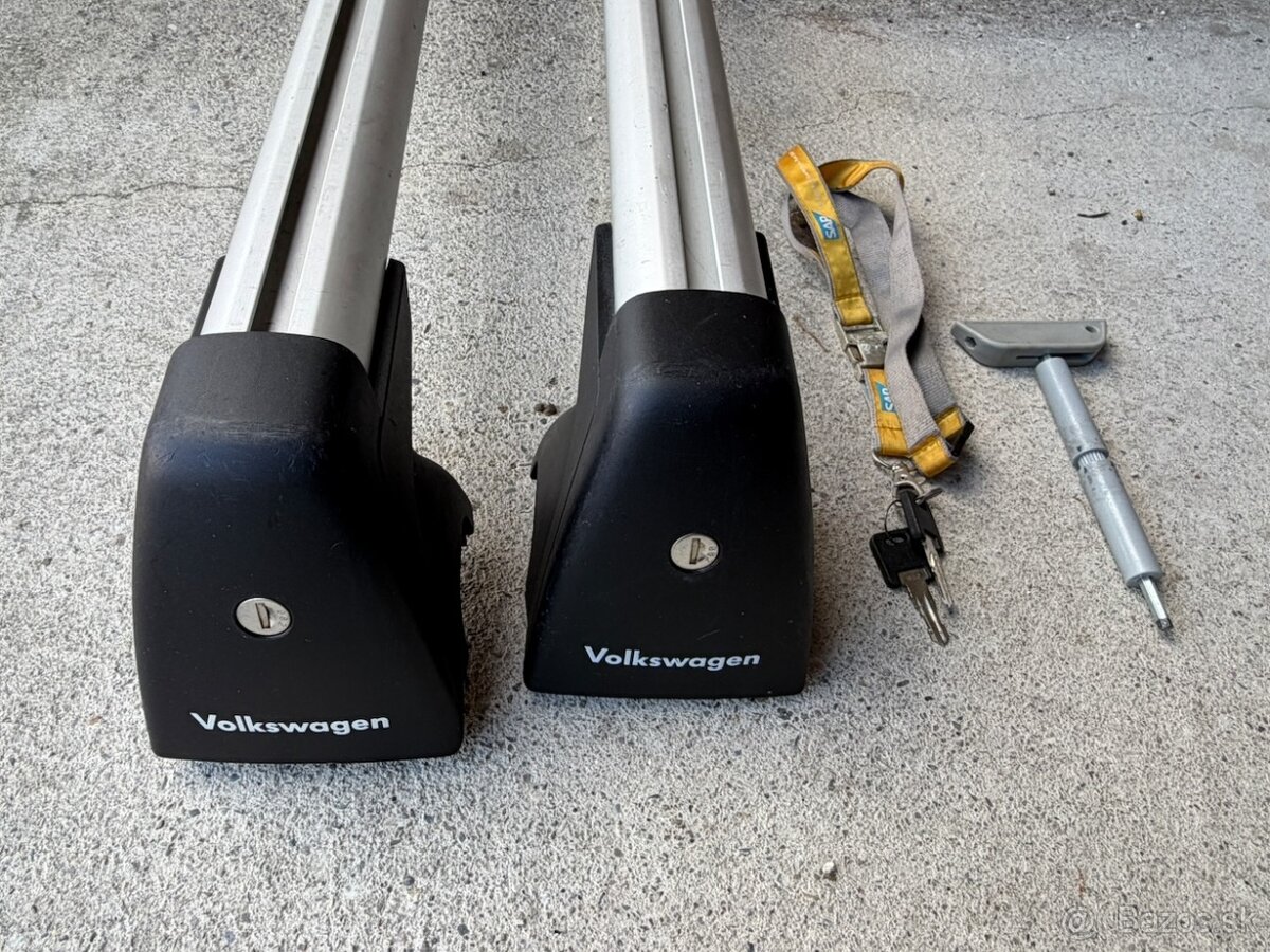 Originálne VW priečniky na Passat B8 Variant