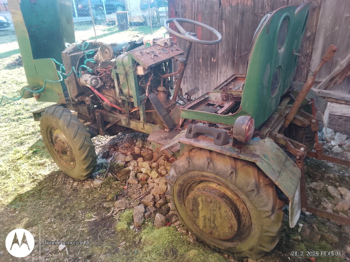 Predám robený malotraktor 4×4